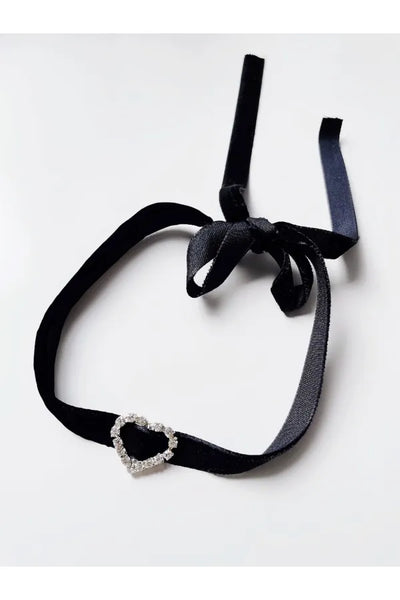 Kalpli Taşlı Choker Kalp Kolye